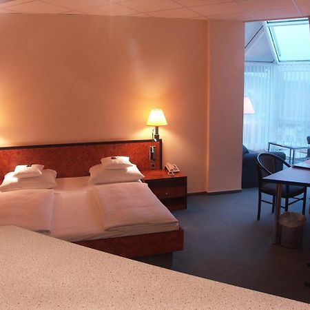 פרידריכסדורף Hotel Arkadia מראה חיצוני תמונה