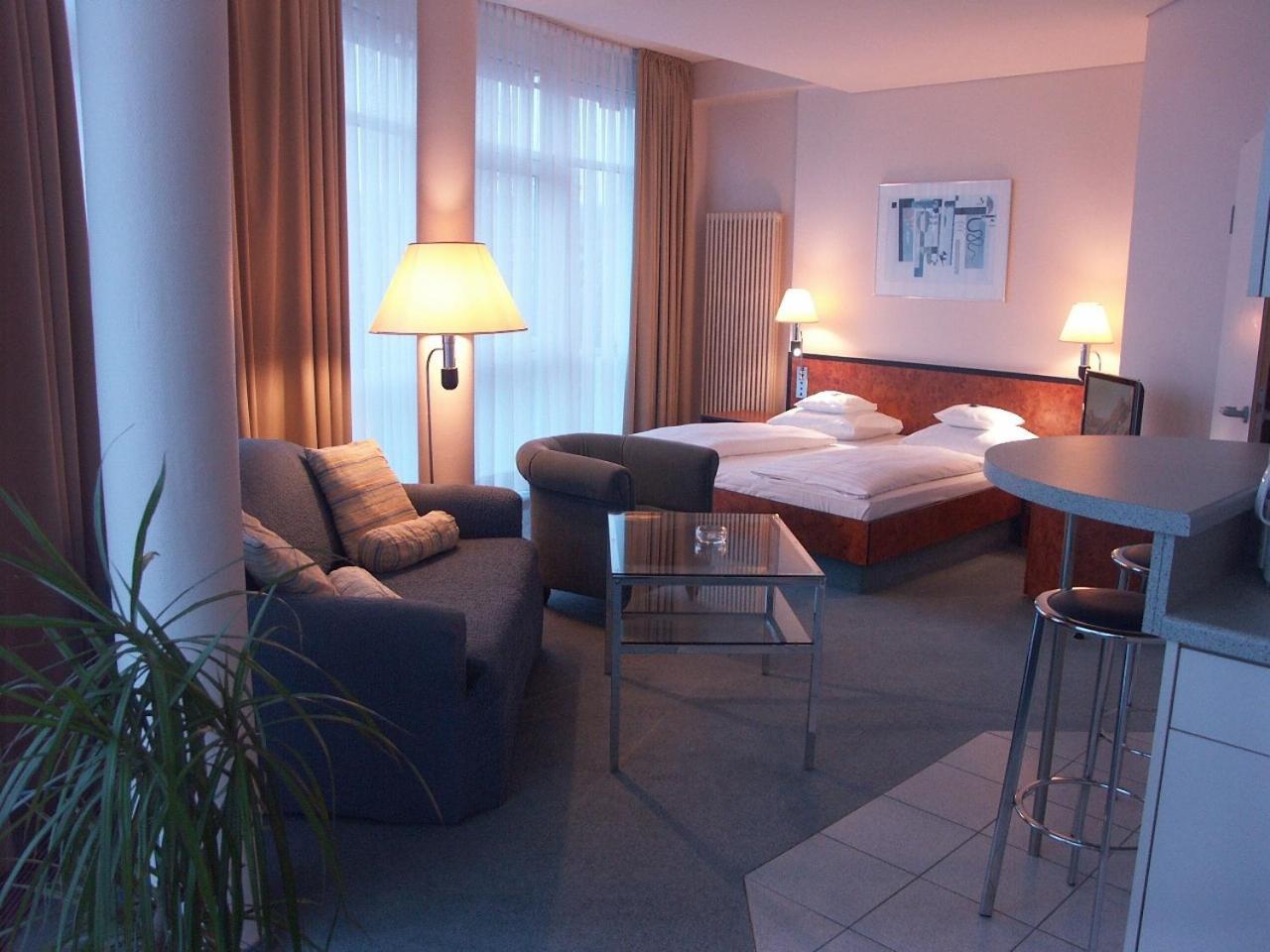פרידריכסדורף Hotel Arkadia מראה חיצוני תמונה