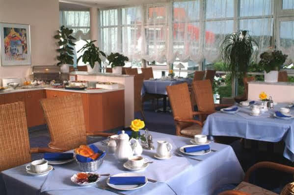 פרידריכסדורף Hotel Arkadia מראה חיצוני תמונה